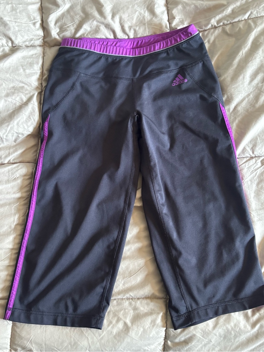 Adidas capris